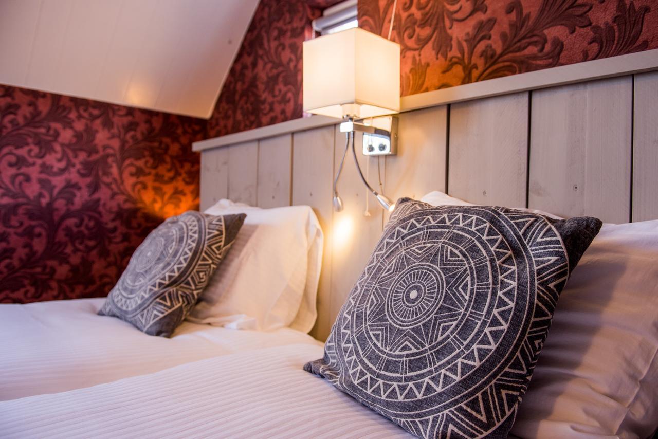 B&B De Kroonhoeve Beringen Bagian luar foto