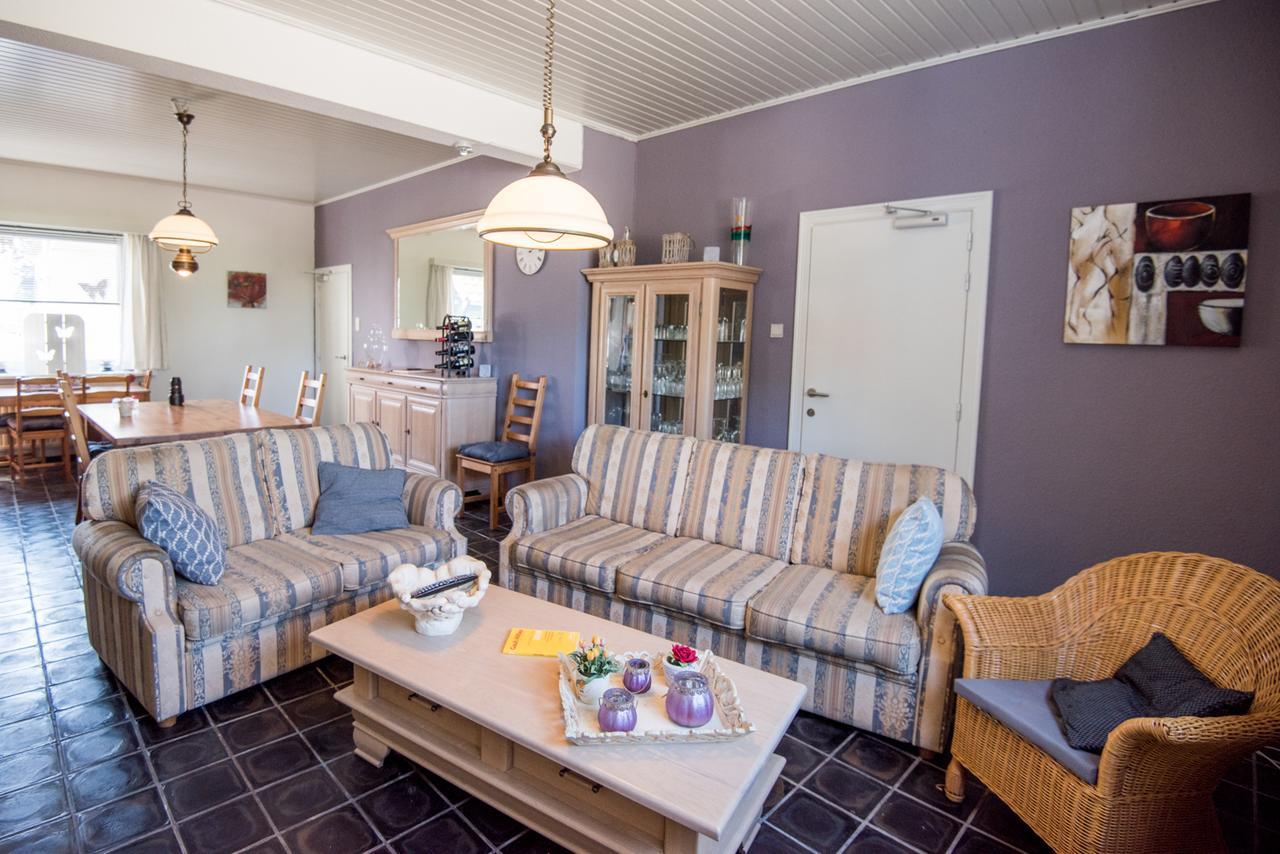 B&B De Kroonhoeve Beringen Bagian luar foto