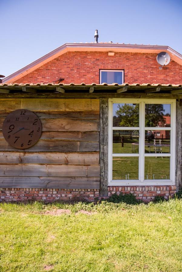 B&B De Kroonhoeve Beringen Bagian luar foto